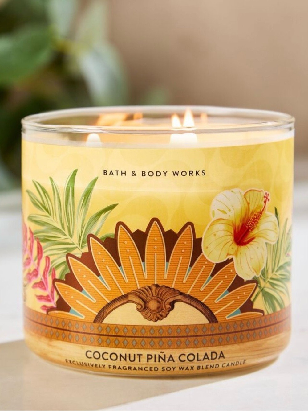 NWT! Bath & Body Works Coconut Piña Colada 3-Wick Candle